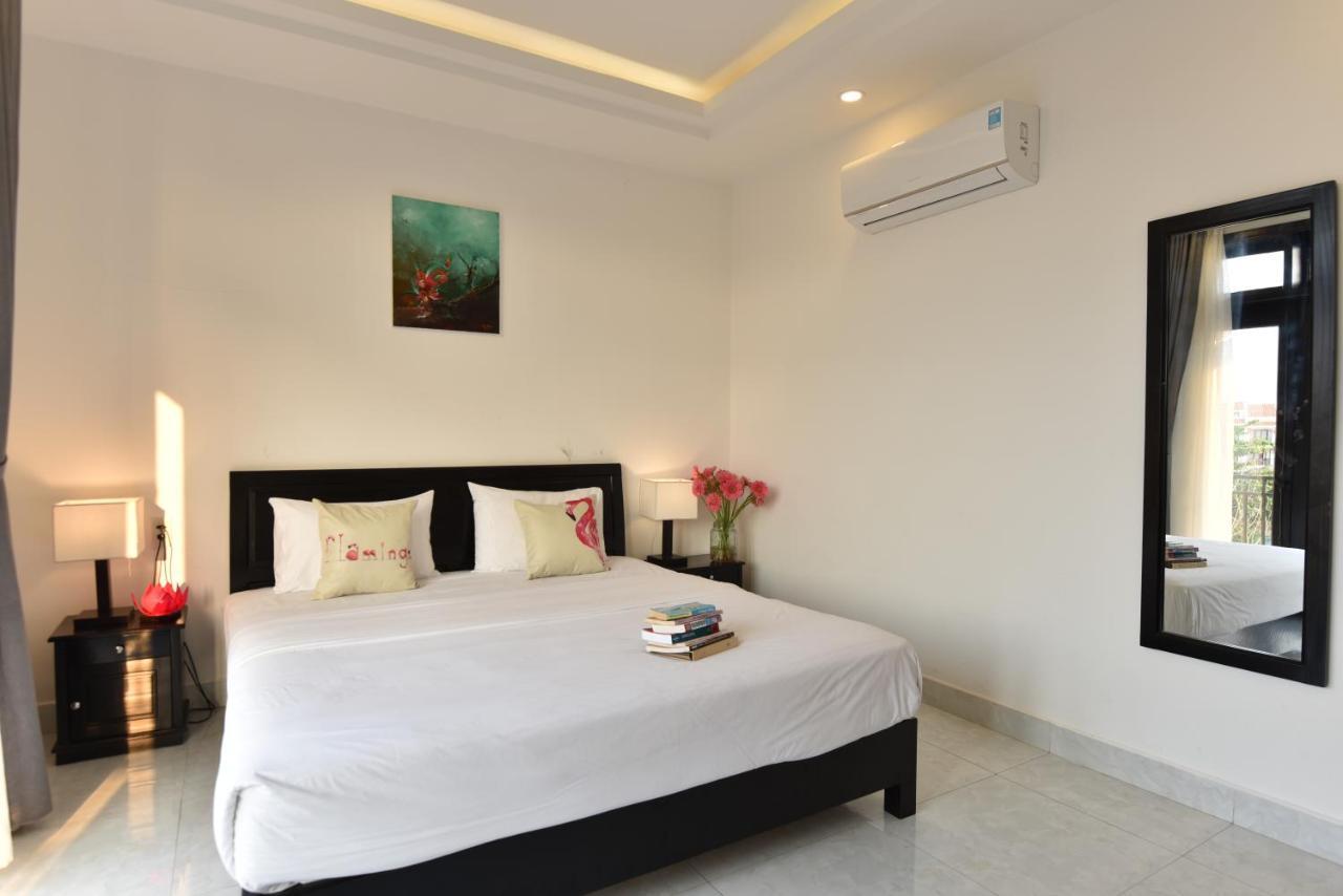 Flamingo - Big With Balcony - Close To Old Town 200m & Temple Bridge - Large Outside Pool For Sun Bathing Villa Hội An