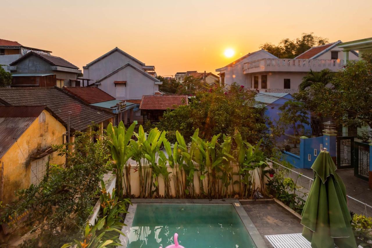 Villa Flamingo - Big With Balcony - Close To Old Town 200m & Temple Bridge - Large Outside Pool For Sun Bathing Hội An